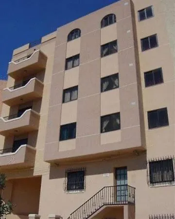 Belmont Court Apartment *
