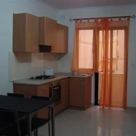 Belmont Court *