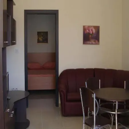 Belmont Court Apartment