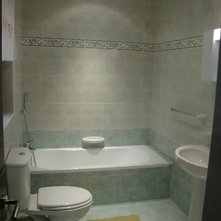 Belmont Court Apartment *